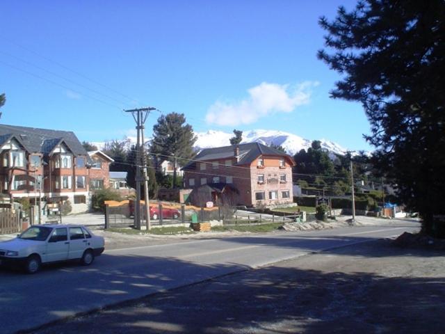 Hosteria Nuevo Pinar Bariloche Buitenkant foto