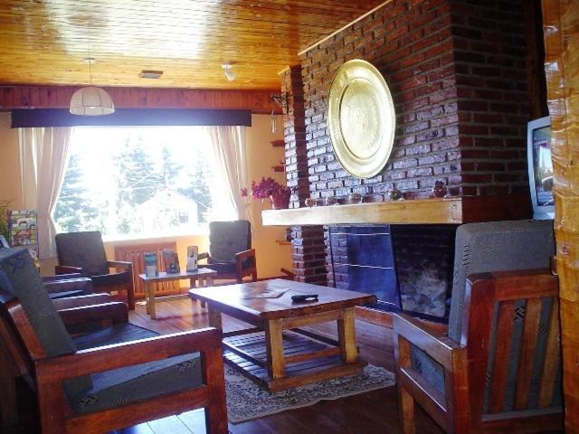 Hosteria Nuevo Pinar Bariloche Buitenkant foto