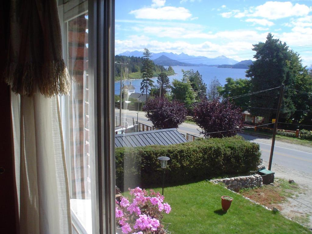 Hosteria Nuevo Pinar Bariloche Buitenkant foto