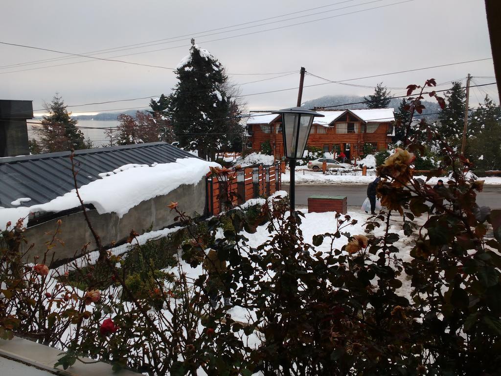 Hosteria Nuevo Pinar Bariloche Buitenkant foto